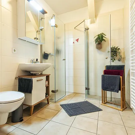 아파트 - Zentral - Modern - Balkon - Kueche Mühlhausen