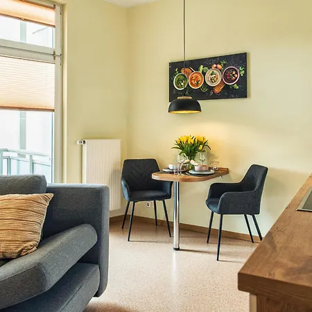 Apartman - Zentral - Modern - Balkon - Kueche Mühlhausen