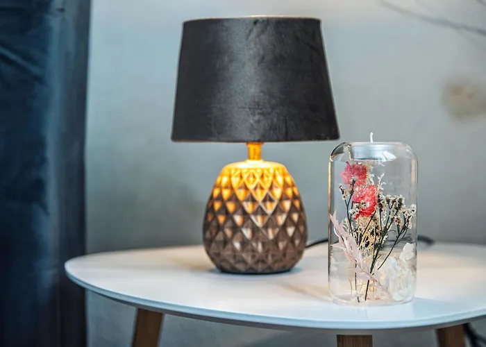 - Zentral - Modern - Balkon - Kueche Mühlhausen