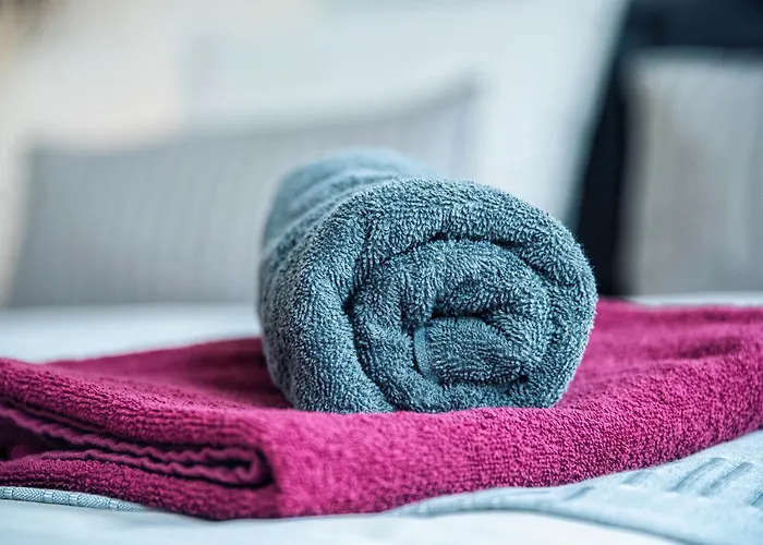 - Zentral - Modern - Balkon - Kueche Daire *